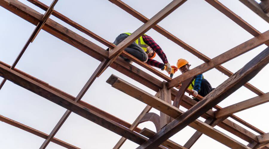 Professional gutter cleaning in Kingsford Heights, IN